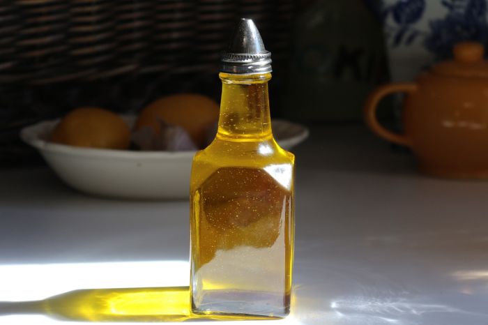 Olive Oil for Mange