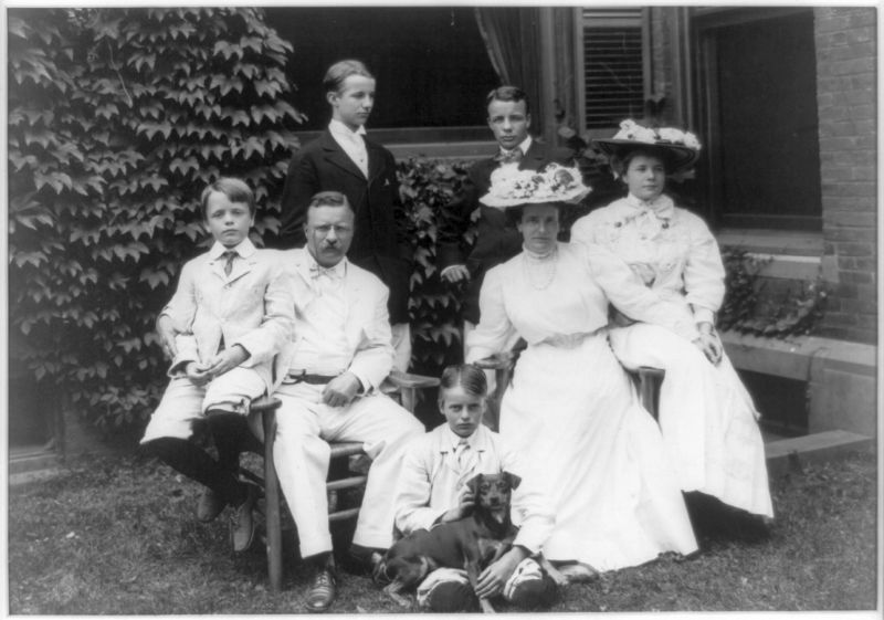Roosevelt Dog and Family